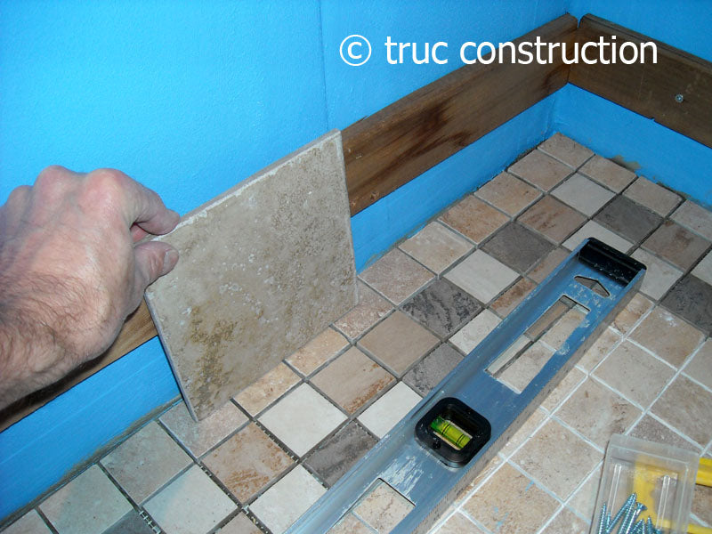 Installer une céramique par-dessus une céramique existante : une bonne idée?